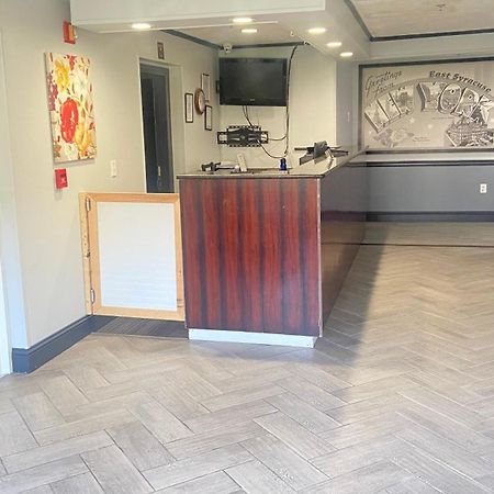Syracuse Inn East Syracuse Εξωτερικό φωτογραφία